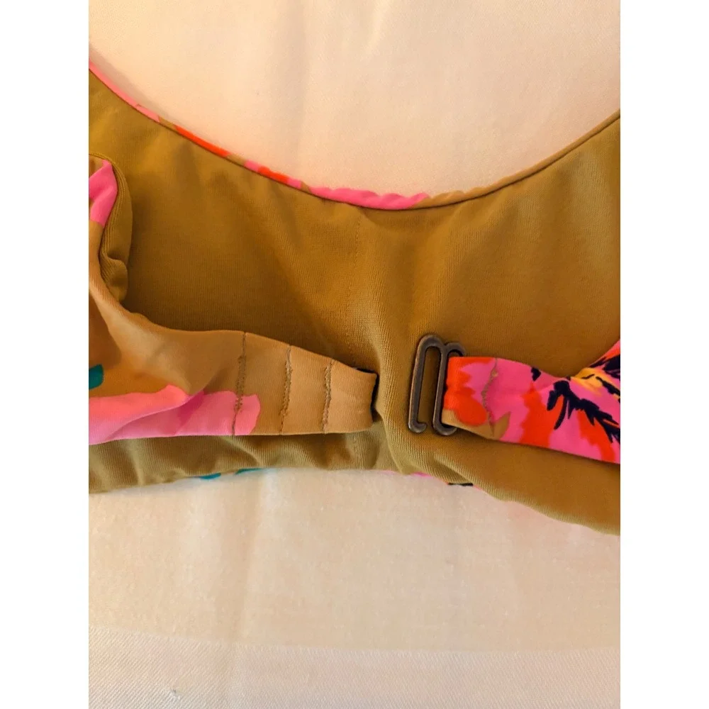 Billabong bikini top